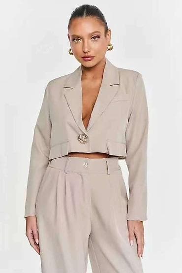 💫Ženski komplet – kratki sako i široke pantalone
2500 din na lalafo.rs — 3 💫Ženski komplet – kratki sako i široke pantalone
2500 din — 3