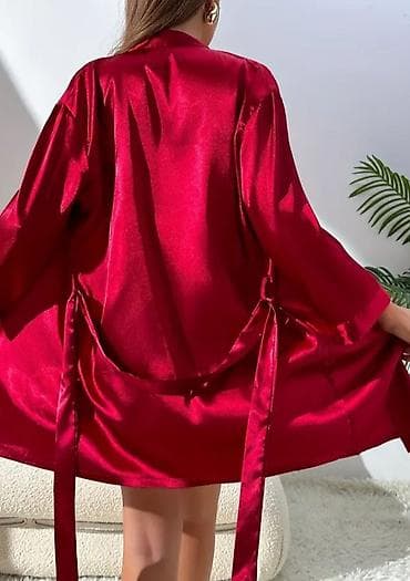 Saten haljina/kimono, vel. L mini kroja u crvenoj boji. - na lalafo.rs — 3 Saten haljina/kimono, vel. L mini kroja u crvenoj boji. - — 3