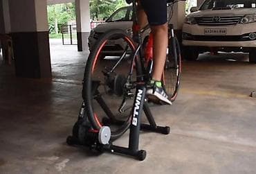 Sport & Hobby: B’TWIN In’Ride 100 – trenažer za bicikl sa magnetnim otporom - Kućni at lalafo.rs — 5 Sport & Hobby: B’TWIN In’Ride 100 – trenažer za bicikl sa magnetnim otporom - Kućni — 5