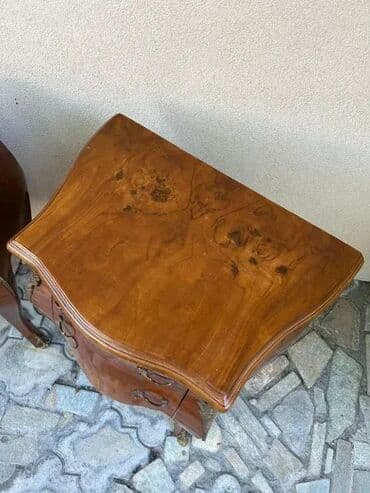 Antique Dressers: Stilske trbušaste komode u paru - ODLIČNO OČUVANE 🌟✨ Komode u dobrom at lalafo.rs — 12 Antique Dressers: Stilske trbušaste komode u paru - ODLIČNO OČUVANE 🌟✨ Komode u dobrom — 12