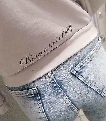 Women's Sweatshirts: INFINITY duks
Vel S
Nošen očuvan at lalafo.rs — 2 Women's Sweatshirts: INFINITY duks
Vel S
Nošen očuvan — 2