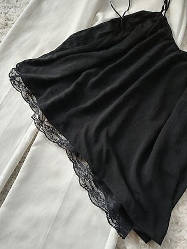 Zara boho svecana majica u crnoj boji. Bratele tanke tanke podesive na lalafo.rs — 1 Zara boho svecana majica u crnoj boji. Bratele tanke tanke podesive — 1