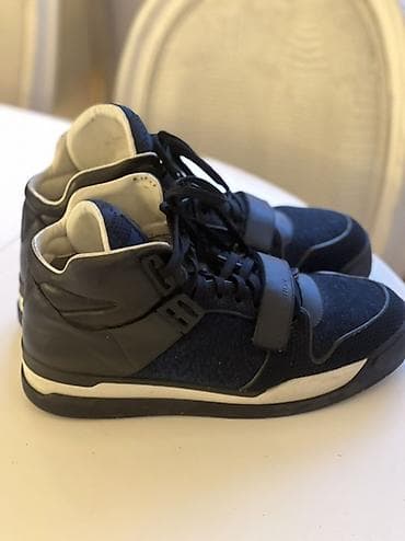 Louis Vuitton muške patike tamno plava boja. Kao nove. - Model na lalafo.rs — 7 Louis Vuitton muške patike tamno plava boja. Kao nove. - Model — 7