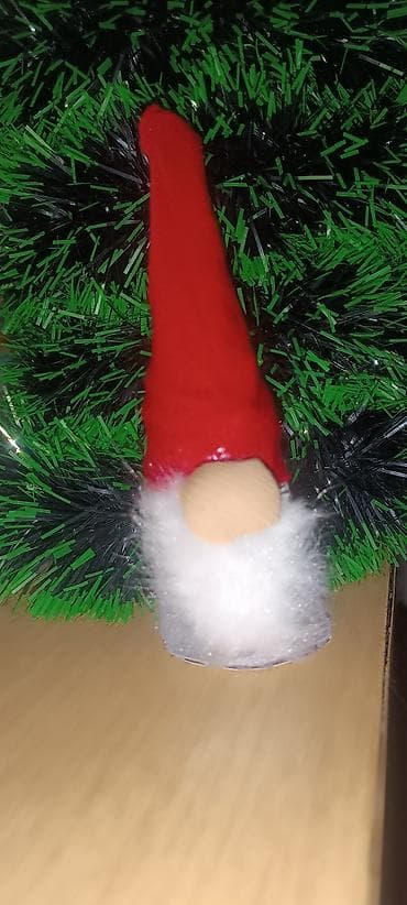 Novogodišnja dekoracija – figurica patuljka - Ručno pravljena na lalafo.rs — 1 Novogodišnja dekoracija – figurica patuljka - Ručno pravljena — 1