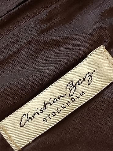 Dizajnerska jakna original, kvalitetno urađena meka i udobna za na lalafo.rs — 9 Dizajnerska jakna original, kvalitetno urađena meka i udobna za — 9