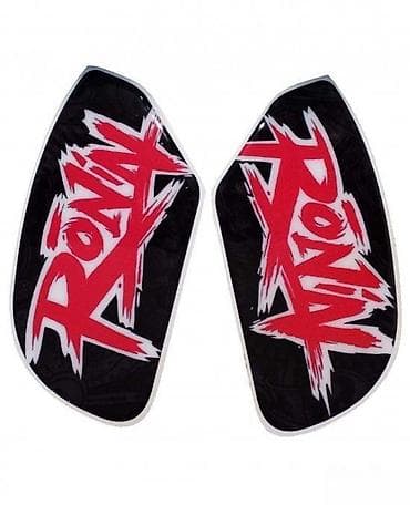 Ronin - bočni štitnici rezervoara - 811 📌 opis: samolepljivi bočni na lalafo.rs Ronin - bočni štitnici rezervoara - 811 📌 opis: samolepljivi bočni