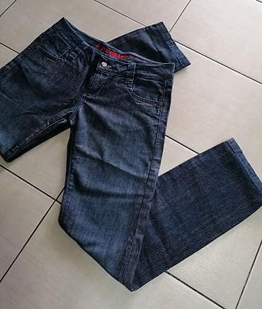 Ženske farmerice
Vel 32
Kao nove na lalafo.rs — 3 Ženske farmerice
Vel 32
Kao nove — 3