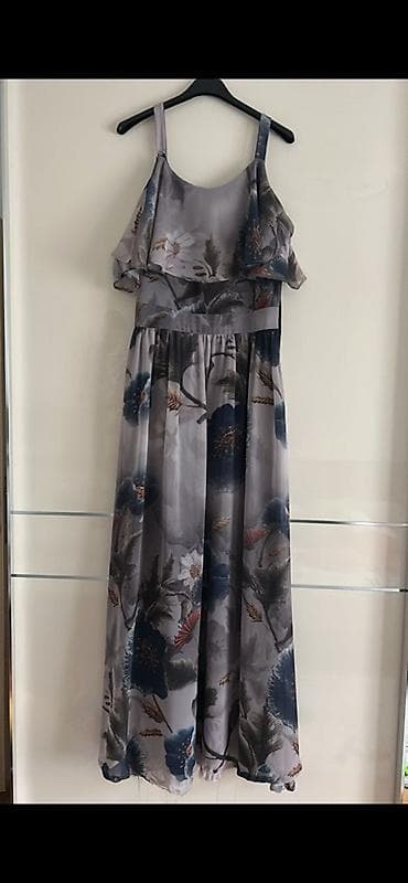 dve suknje po: Elegantne haljine – više modela - Crna duga haljina sa zlatnim at lalafo.rs — 4 dve suknje po: Elegantne haljine – više modela - Crna duga haljina sa zlatnim — 4