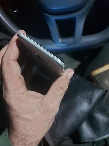 Samsung Galaxy C5 (2017) – bele boje - Ekran 5.2" Super AMOLED, Full na lalafo.rs — 8 Samsung Galaxy C5 (2017) – bele boje - Ekran 5.2" Super AMOLED, Full — 8