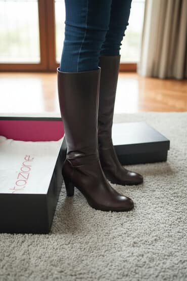 Čizme, 38 na lalafo.rs Čizme, 38