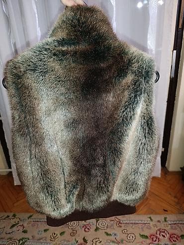 Predstavljamo ženski prsluk od veštačkog krzna, idealan za prelazne na lalafo.rs — 2 Predstavljamo ženski prsluk od veštačkog krzna, idealan za prelazne — 2