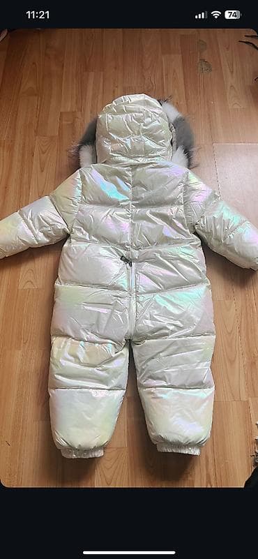 Dečiji zimski skafander sa kapuljačom - Boja: biserno bela - at lalafo.rs — 3 Dečiji zimski skafander sa kapuljačom - Boja: biserno bela - — 3