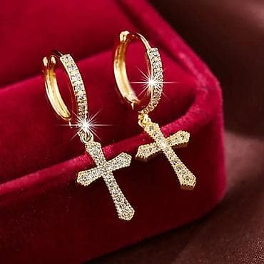 Earrings: Cena: 1400 din par at lalafo.rs — 7 Earrings: Cena: 1400 din par — 7