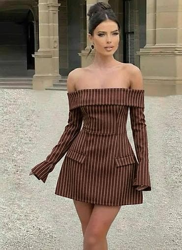 Elegantna mini haljina na pruge – off-shoulder kroj - Model: ženska na lalafo.rs — 3 Elegantna mini haljina na pruge – off-shoulder kroj - Model: ženska — 3