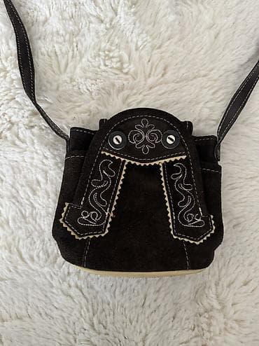 100% koza,sa kaisem na podesavanje.Vezena.Ima dva dzepcica spolja at lalafo.rs — 2 100% koza,sa kaisem na podesavanje.Vezena.Ima dva dzepcica spolja — 2