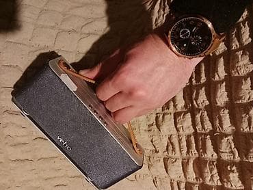 Veho 360 M6 Mode Retro bežični Bluetooth zvučnik sa mikrofonom. MADE na lalafo.rs — 10 Veho 360 M6 Mode Retro bežični Bluetooth zvučnik sa mikrofonom. MADE — 10