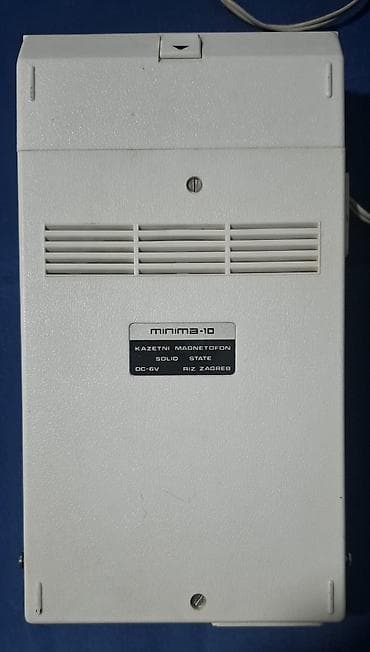 Minima-10 prenosni kasetofon/diktafon (solid-state) - Model na lalafo.rs — 8 Minima-10 prenosni kasetofon/diktafon (solid-state) - Model — 8