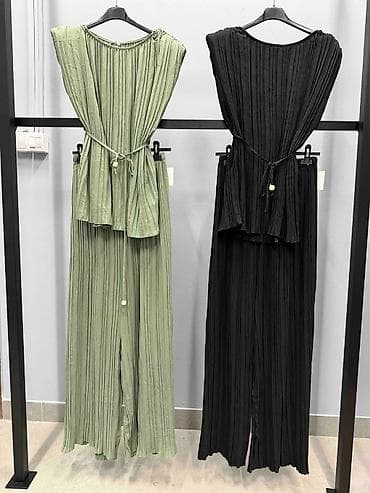 Women's Clothing: 03. L. Plisirani komplet : 3.500 dinara
M L XL XXL at lalafo.rs — 3 Women's Clothing: 03. L. Plisirani komplet : 3.500 dinara
M L XL XXL — 3