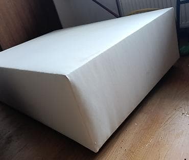 Na prodaju stocici. Dimenzije Beli sto duzina. 118cm Sirina 85,5 cm na lalafo.rs Na prodaju stocici. Dimenzije Beli sto duzina. 118cm Sirina 85,5 cm