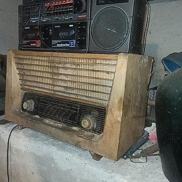 Vintage radio aparat Pupin P5 - Model: Pupin P5 (lampni radio) - na lalafo.rs — 3 Vintage radio aparat Pupin P5 - Model: Pupin P5 (lampni radio) - — 3