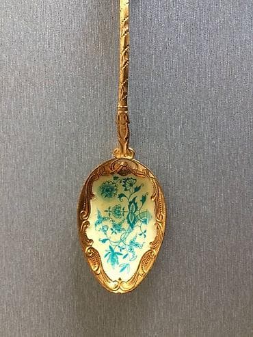 Kasicica sa pozlatom stanje kao na slici na lalafo.rs — 3 Kasicica sa pozlatom stanje kao na slici — 3