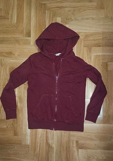 Kids' costumes: Bordo duks na kopčanje, može za devojčice i dečake. Basic model iz at lalafo.rs — 1 Kids' costumes: Bordo duks na kopčanje, može za devojčice i dečake. Basic model iz — 1