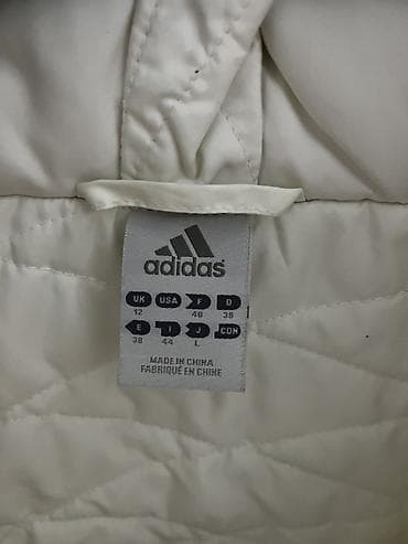 Women's Clothing: Na prodaju jakna, strukiran model, Adidas, vel. 38, a odgovara broju at lalafo.rs — 3 Women's Clothing: Na prodaju jakna, strukiran model, Adidas, vel. 38, a odgovara broju — 3