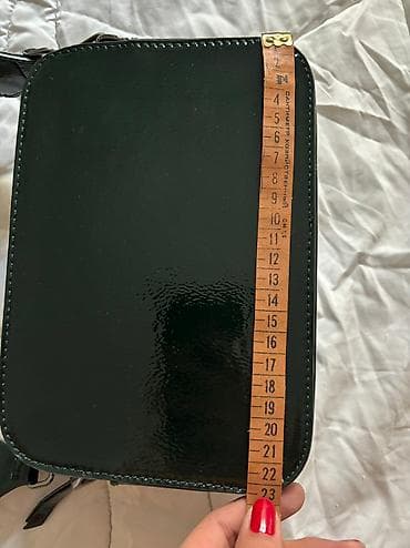 zenske broj: Novo! Lakovana zenska tasna at lalafo.rs — 4 zenske broj: Novo! Lakovana zenska tasna — 4