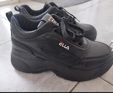 Patike su odlično očuvane i udobne. Uplata na račun pa slanje jer na lalafo.rs — 1 Patike su odlično očuvane i udobne. Uplata na račun pa slanje jer — 1