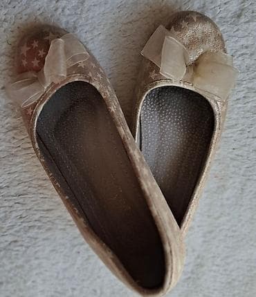 NEXT Baletanke za devojčice Zlatne kožne unutra i spolja vetra pelle na lalafo.rs — 3 NEXT Baletanke za devojčice Zlatne kožne unutra i spolja vetra pelle — 3