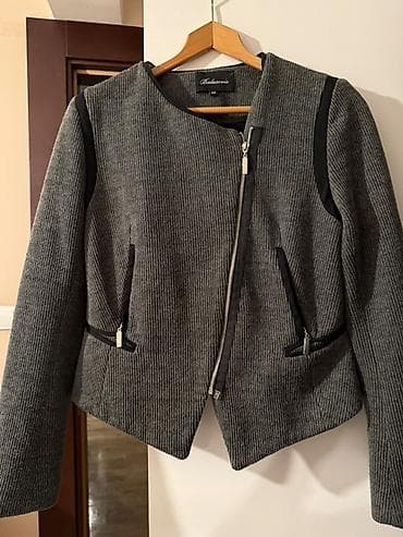 Ženska jakna Balasevic, veličina 44. - Model: strukirana kratka na lalafo.rs Ženska jakna Balasevic, veličina 44. - Model: strukirana kratka