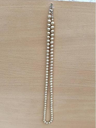 Ogrlica biseri veštački duža 2 lepa ogrlica od veštačkih bisera boja na lalafo.rs — 4 Ogrlica biseri veštački duža 2 lepa ogrlica od veštačkih bisera boja — 4