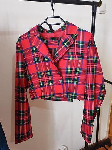 Dvod elni komplet u kariranom dezenu (škotski tartan) – crvena osnova na lalafo.rs Dvod elni komplet u kariranom dezenu (škotski tartan) – crvena osnova