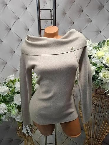 Ženski džemper sa ukrasnim srcima - Model: klasičan kroj sa okruglim na lalafo.rs — 10 Ženski džemper sa ukrasnim srcima - Model: klasičan kroj sa okruglim — 10