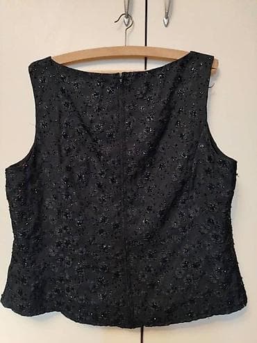 Elegantna ženska top majica u crnoj boji, ukrašena šljokicama i na lalafo.rs — 3 Elegantna ženska top majica u crnoj boji, ukrašena šljokicama i — 3