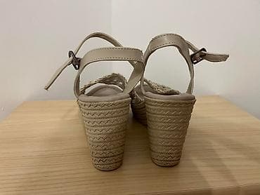 Personal Items: Samo jednom obuvene sandale, narucene pre par godina u Hophop, placene at lalafo.rs — 6 Personal Items: Samo jednom obuvene sandale, narucene pre par godina u Hophop, placene — 6