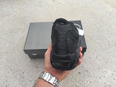 Nike Air Max 95 – potpuno crne patike - Model: Air Max 95 - Boja na lalafo.rs — 4 Nike Air Max 95 – potpuno crne patike - Model: Air Max 95 - Boja — 4