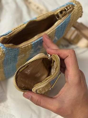 Prada pletena torba sa pratećom mini futrolom - Model: crossbody set at lalafo.rs — 5 Prada pletena torba sa pratećom mini futrolom - Model: crossbody set — 5