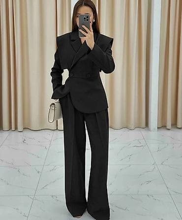 💫Ženski komplet – crni oversized sako i široke pantalone
3500 din na lalafo.rs 💫Ženski komplet – crni oversized sako i široke pantalone
3500 din