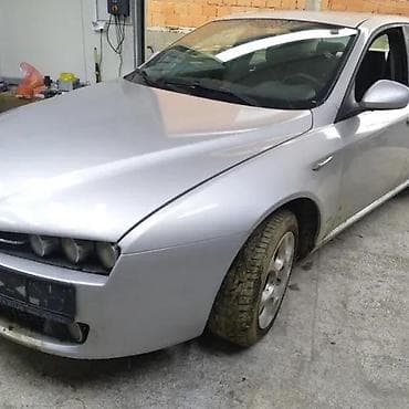 Alfa Romeo 159 levo krilo kod 565/A. Alfa Romeo 159 levo krilo kod na lalafo.rs Alfa Romeo 159 levo krilo kod 565/A. Alfa Romeo 159 levo krilo kod