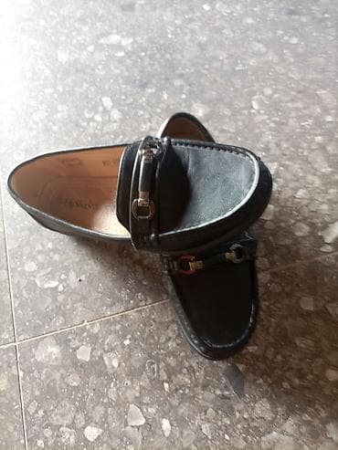 Crne ženske mokasine sa ukrasnom metalnom kopčom. Elegantan i udoban na lalafo.rs — 4 Crne ženske mokasine sa ukrasnom metalnom kopčom. Elegantan i udoban — 4