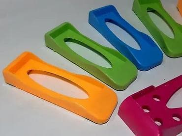 Plastični držač za brusne kamene Služi za na njih stavljanje ravnih na lalafo.rs — 3 Plastični držač za brusne kamene Služi za na njih stavljanje ravnih — 3