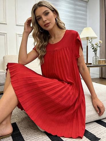 03. L. Plisirane haljine 2.200 dinara na lalafo.rs 03. L. Plisirane haljine 2.200 dinara