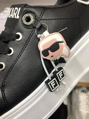 Ankle boots: Karl Lagerfeld patike
Novo
Brojevi 36 do 41
fb Moja Kupovina 1 at lalafo.rs — 4 Ankle boots: Karl Lagerfeld patike
Novo
Brojevi 36 do 41
fb Moja Kupovina 1 — 4