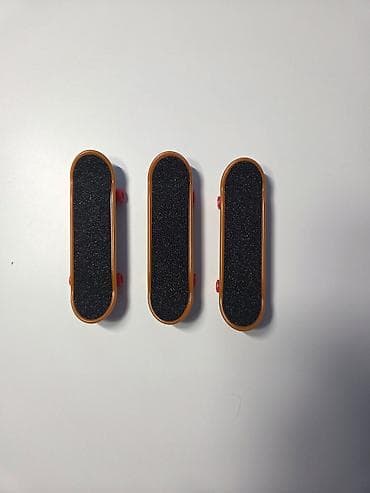 Mali skejtbord - fingerboards Mali skejtbord - fingerboards Igračka na lalafo.rs — 2 Mali skejtbord - fingerboards Mali skejtbord - fingerboards Igračka — 2