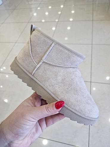 Ugg obuća 38 na lalafo.rs — 5 Ugg obuća 38 — 5