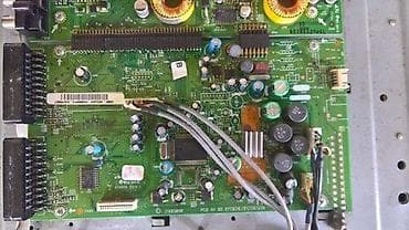 prsluk jaknica mango u: Thomson 32LB040S5 u delovima AV Main board 21483090 EFC031E IFC130 at lalafo.rs — 2 prsluk jaknica mango u: Thomson 32LB040S5 u delovima AV Main board 21483090 EFC031E IFC130 — 2