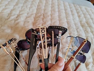 Razni modeli ženskih sunčanih naočara brendova Jimmy Choo, Cartier i na lalafo.rs — 8 Razni modeli ženskih sunčanih naočara brendova Jimmy Choo, Cartier i — 8