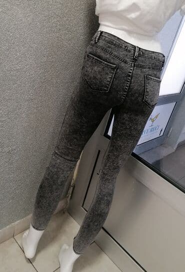 Predivne sive farmerice Na kolenima pocepan model Vel 26 sa puno na lalafo.rs — 4 Predivne sive farmerice Na kolenima pocepan model Vel 26 sa puno — 4