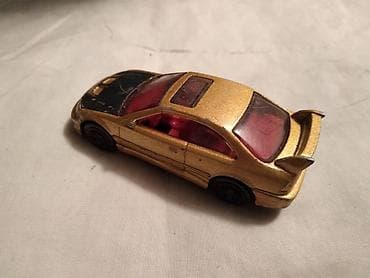 Figurines & Models: Hot Wheels Honda,oko izgrebana at lalafo.rs — 3 Figurines & Models: Hot Wheels Honda,oko izgrebana — 3